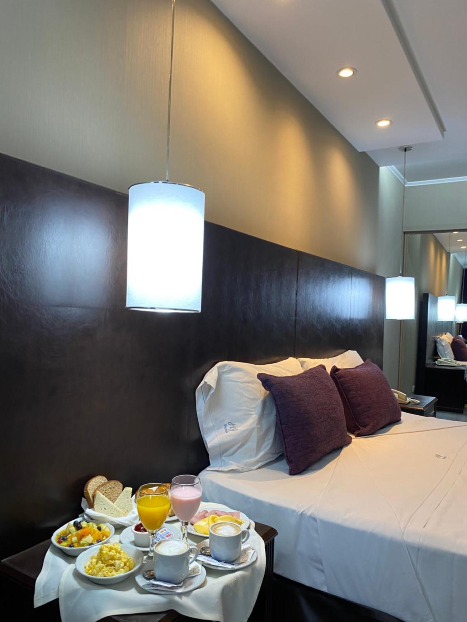 Hotel Howard Johnson Plaza Florida Street 4*